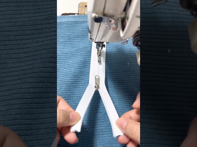 A Clever Zipper Trick You Need to Know #SewingTips #ZipperSewing