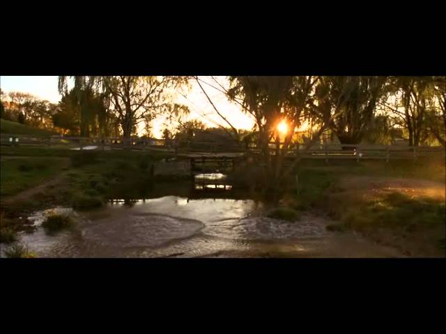 Runaway Bride Opening Scene - I Still Haven't Found What I Am Looking for