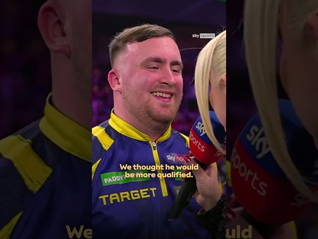 Luke Littler to get AngryGinge to sort the Ally Pally wasp! 🤣 #darts #shorts