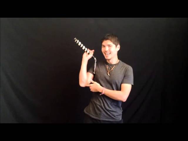 Awesome Nunchucks for Beginners #1: Selecting the Nunchuck (Ninja Circus Nunchaku Tricks )