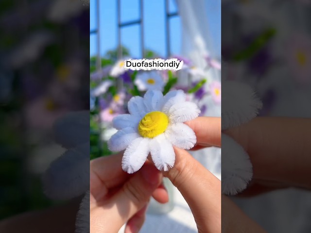Make This Stunning Pipe Cleaner Flower Decor #diy #diyflower #flower #pipecleanercrafts #diyproject