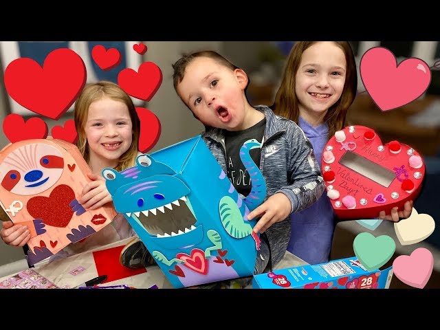 Making Valentine's Day Gift Boxes