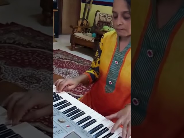 naavaduva nudiye kannada nudi piano performance shorts