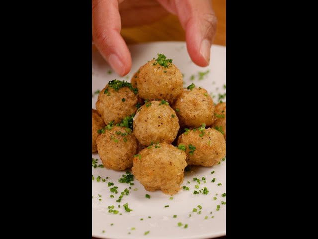 Crispy Potato Puff Balls 3/100