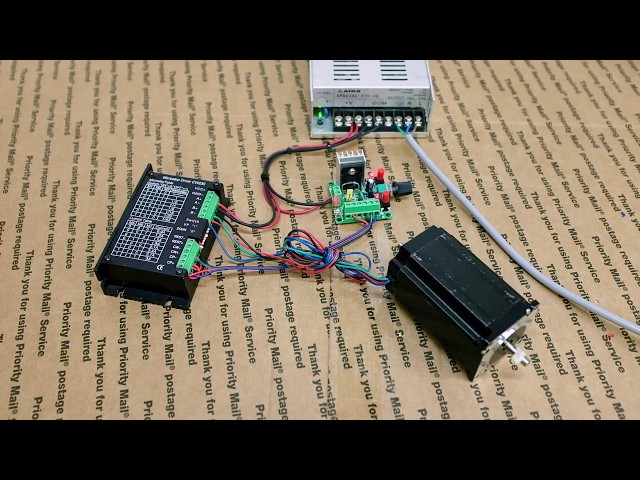 Controlling a stepper motor through a signal generator