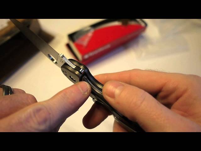 Spyderco Domino Unboxing