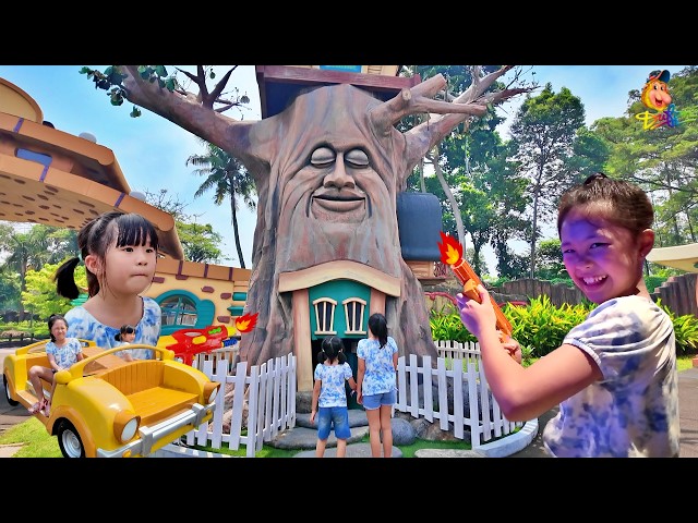 Playing Space Laser Tag and Finding a Treehouse at Dufan