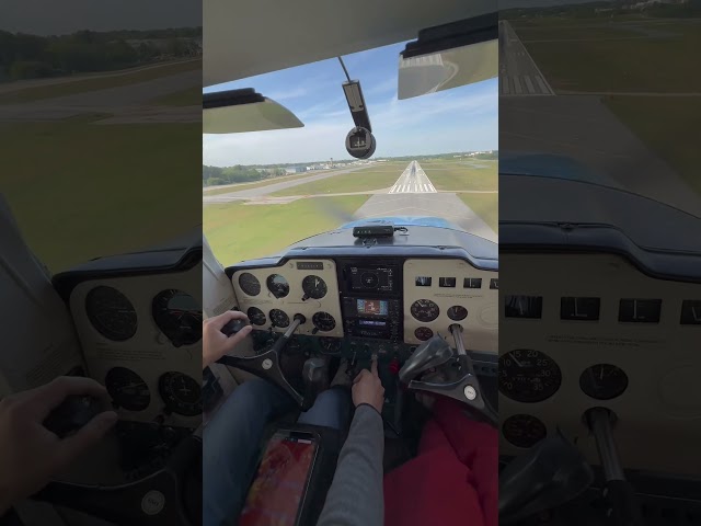 Sporty landing in our Cessna 150 💨 #flying #aviation #pilot