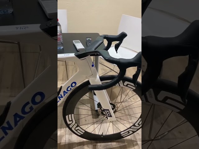 The new Colnago Y1Rs Aero Bike