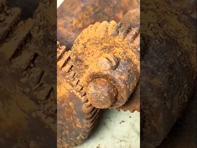antique Rusty winding machine restoration #antiquerestoration #antique #shorts