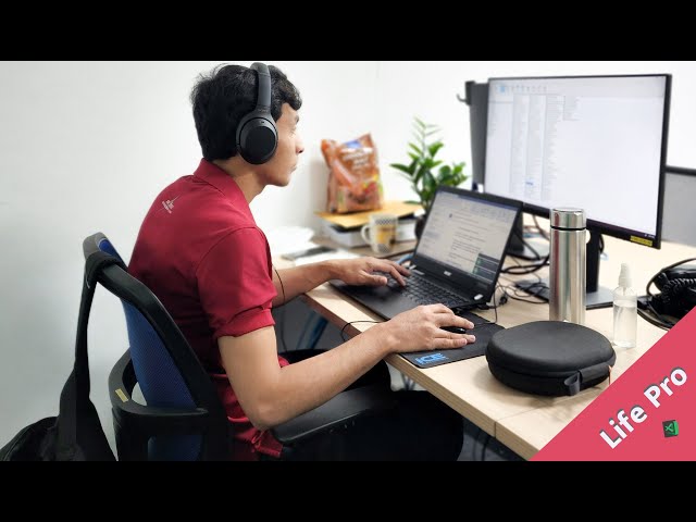 Full-Stack Developer at a Bank | Real Day Breakdown