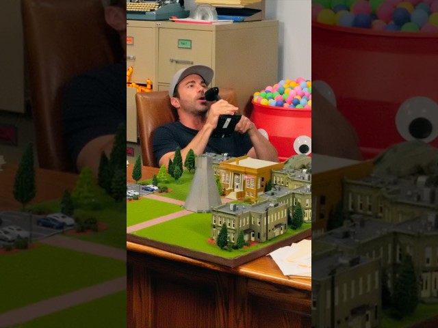 Apply to enroll at my new school! - Principal Mark Rober
