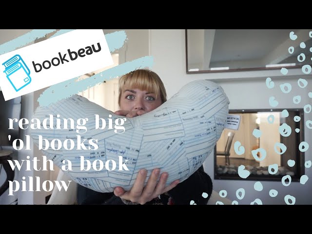Book Beau Bean: librarian reviews a reading pillow