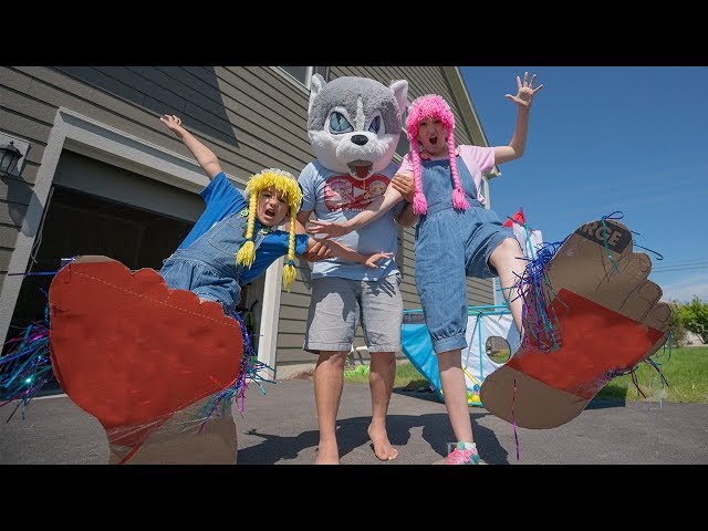 Fun Party Game Ideas, Big Foot Race S4:E78
