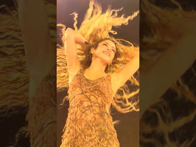 Shakira dances the Hips Don't Lie Intro! (LMYNL Tour in Atlantic City, 7-25-26) (4K HDR, HQ AUDIO)