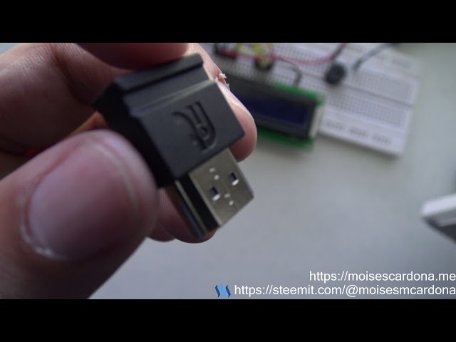 Unboxing and using the fit-headless HDMI Display Emulator in the UDOO x86