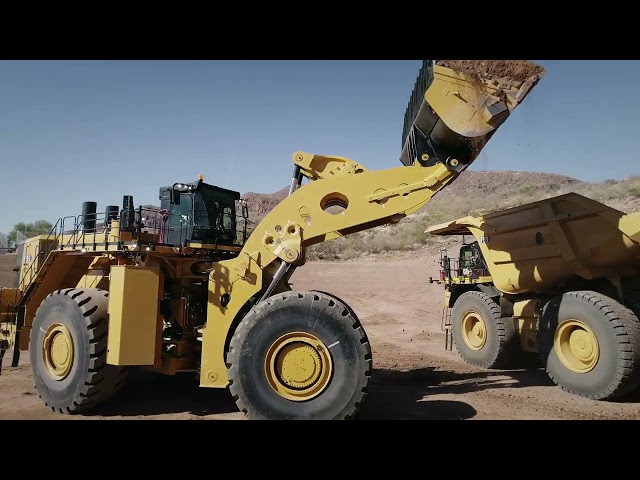 Cat 995 Large Wheel Loader: Operator Comfort & Autodig Features