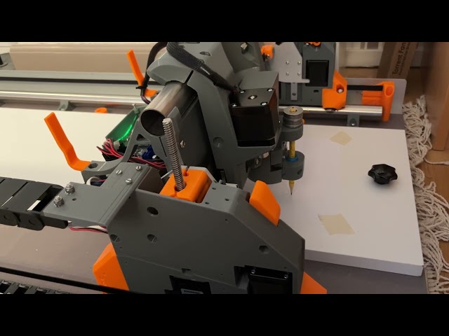 LowRider CNC V4 with pen
