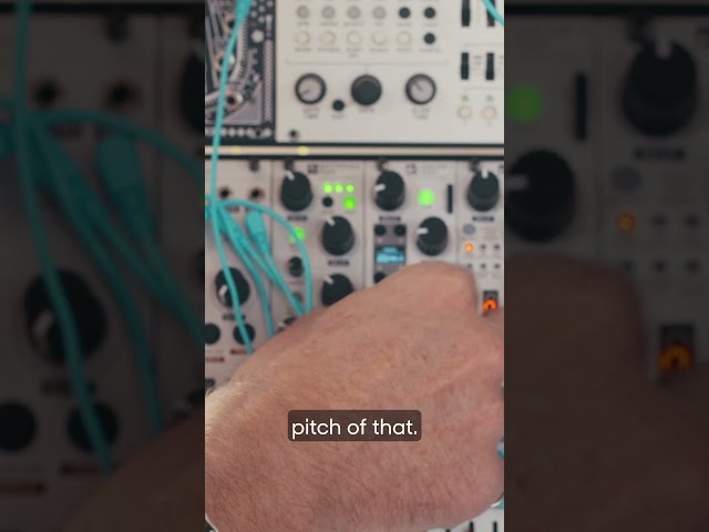 Easy ideas: snare rolls (the iconic techno crescendo)