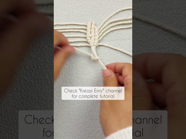 Macrame Leaf Keychain With Tassel | Macrame Leaf #macramekeychain #diykeychain #macrameleaf