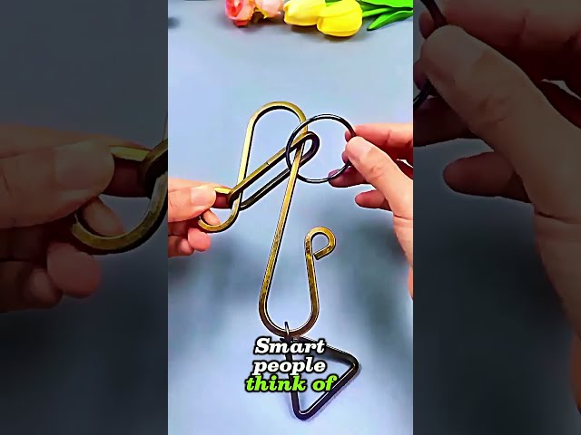 This Music Note Chain Looks Impossible to Unlock… 🎵⛓️ But There’s a Trick! #MetalPuzzle #Logic #IQ