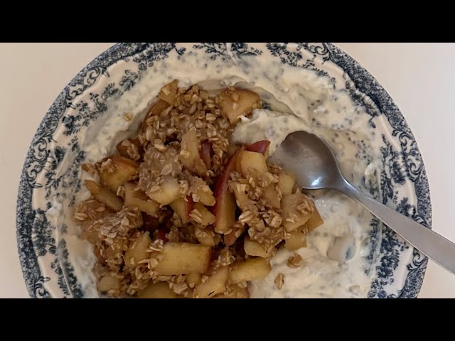 my daily breakfast: naturally sweet, sugar-free, and nourishing