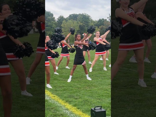 Yall girl is a whole cheerleader 🥰