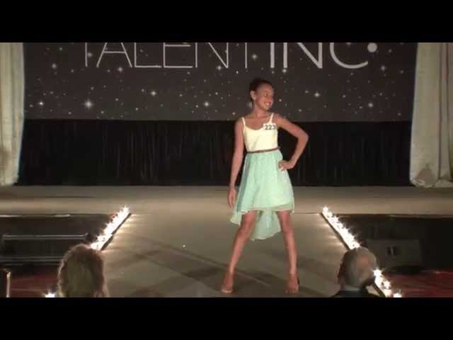 Performer 223 Runway HD 1080p