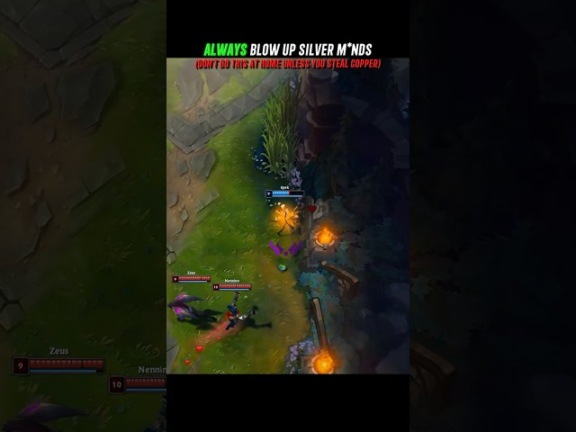 Flashing outside of the map 😭🥀