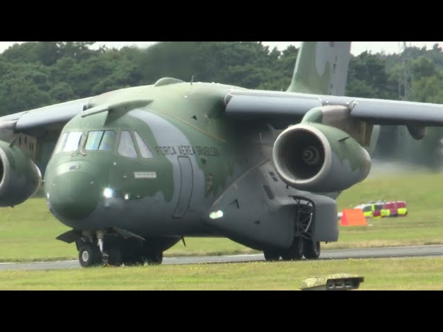 Brazilian Air Force Força Aérea Brasileira Embraer C-390 Millennium display at Farnborough Airshow24