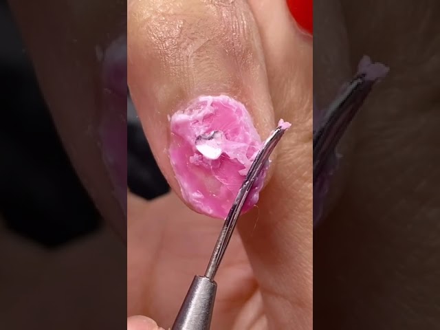 How to Soak off your Nails with Acetone 💅🏽 #nails #nailtutorial #acrylicnails #beautyhacks #satisf