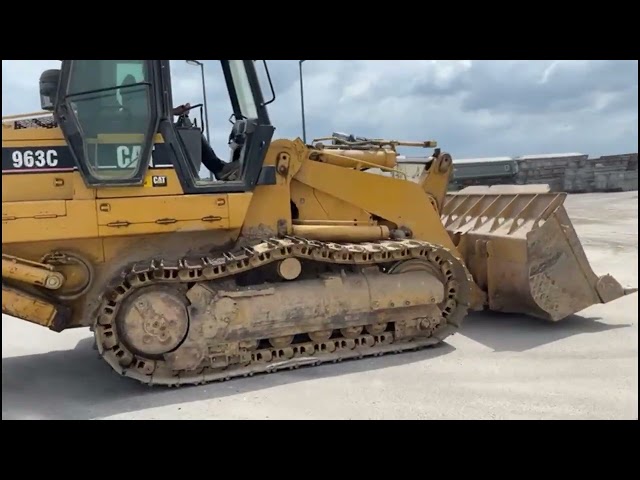 Chargeuse sur chenilles Caterpillar 963C