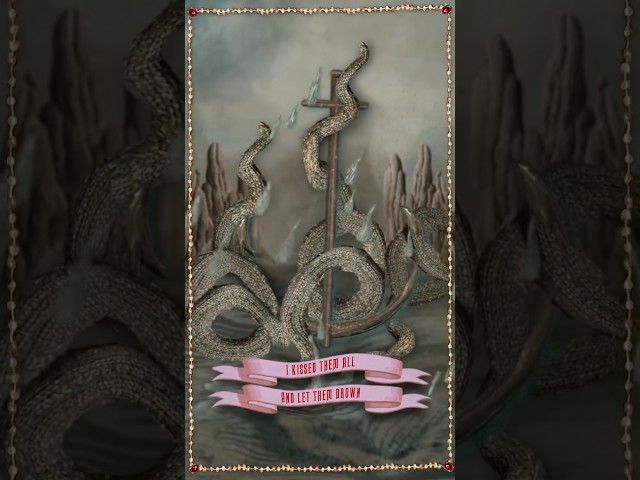 Florence + The Machine - So glamorous and ravenous as I drag you off your feet #florence #shorts