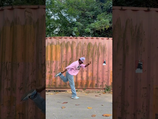 Learn Moonrun like a pro #dance #viral #moonwalk #tutorial #michaeljackson #shorts #moonrun
