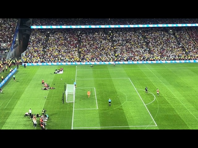FULL Penalty Shootout - Man Utd v Leeds - Historic Match at Croke Park