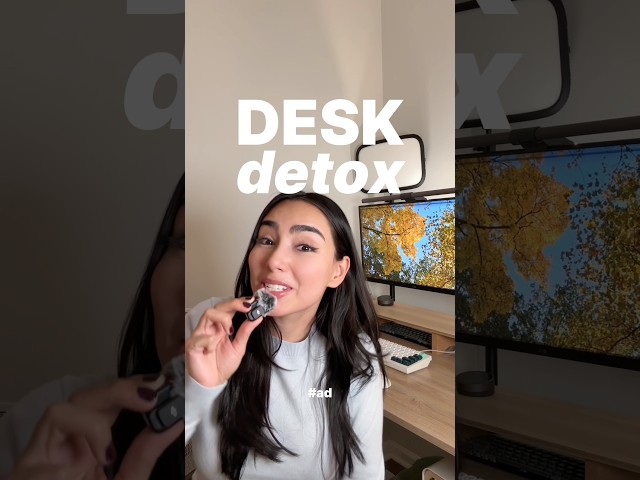#ad Detox day with Clorox Screen+ Sanitizing Wipes to keep my setup clean and done in a breeze 🧼✨