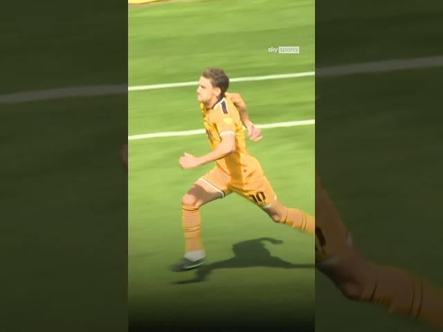 INCREDIBLE! Newport score inside the first 15 seconds against Bristol Rovers 😱