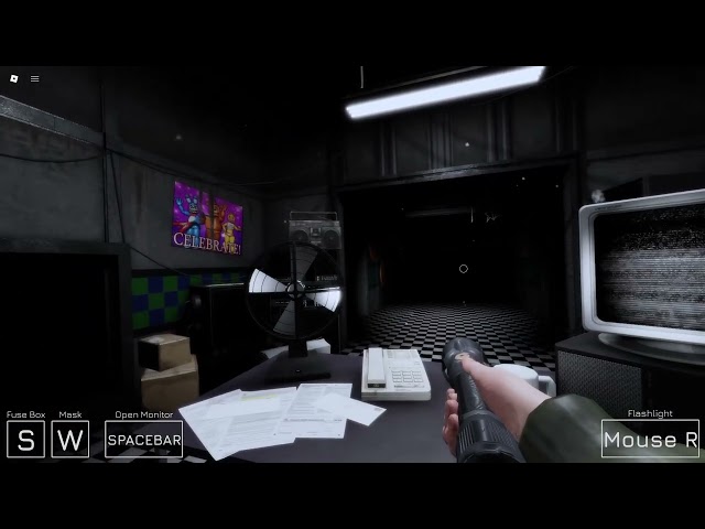 playing Five Nights at Freddy's 2 in Roblox part 1