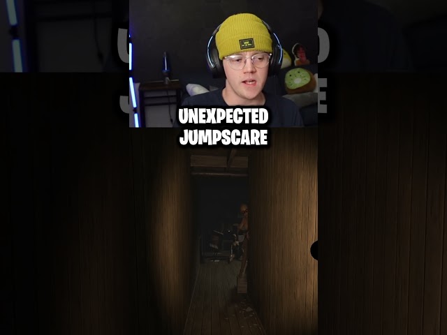 UNEXPECTED JUMPSCARE 🤣