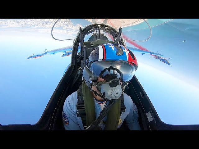 Cockpit View Over Abu Dhabi • The Patrouille de France Aerobatic Team 🇫🇷