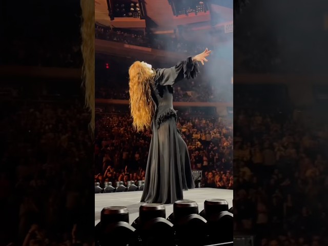 Florence + The Machine - Arms outstretched, back from the dead 🥀 #florence #shorts