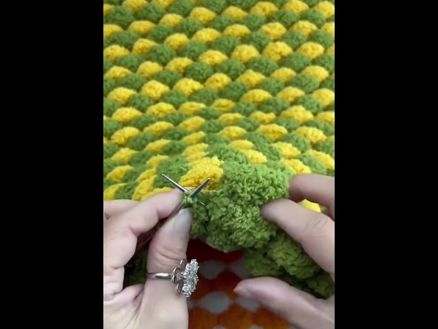 Knit blanket tutorial for beginners #youtubeshorts #knitblanket #tutorial