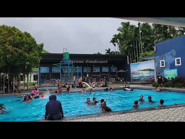 Sutuasi kolam renang marene vilage