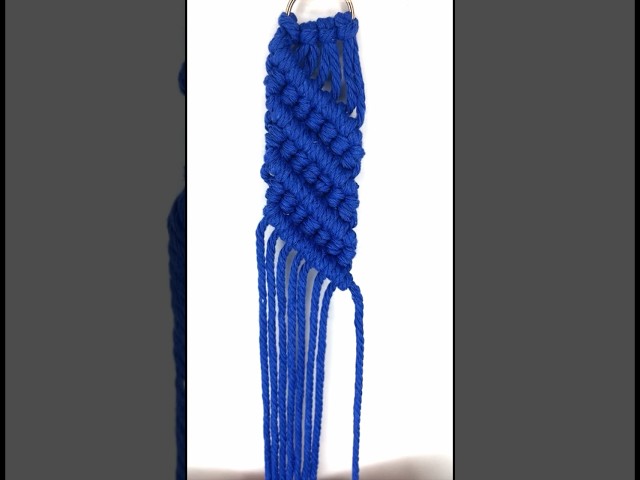 Macrame stacked hitch knot keychain #diy #macrameknots #easymacrame #macrame #macrametutorial