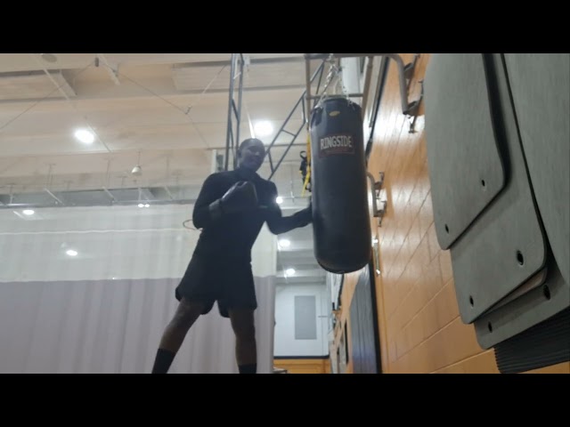 ARTISTROPEADOPE boxing (Sugar Ray hook)