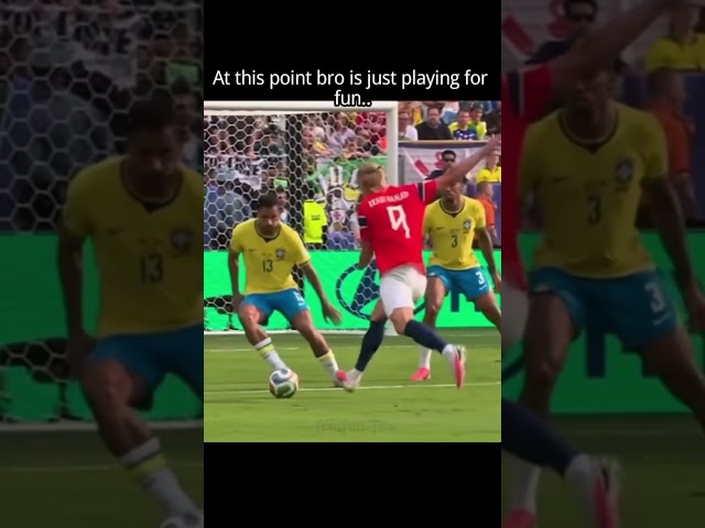 Bro is just playing for fun #fifaworldcup #footballshorts