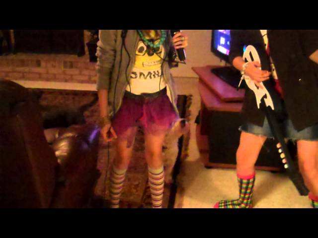 Who let the dogs out-elora and jessie
