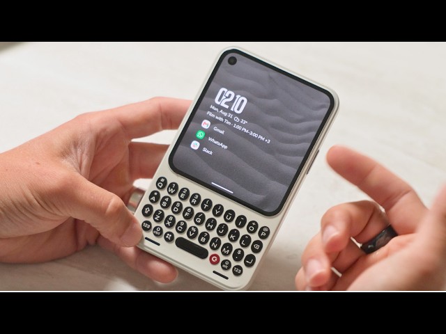 Preview: Clicks Communicator home screen