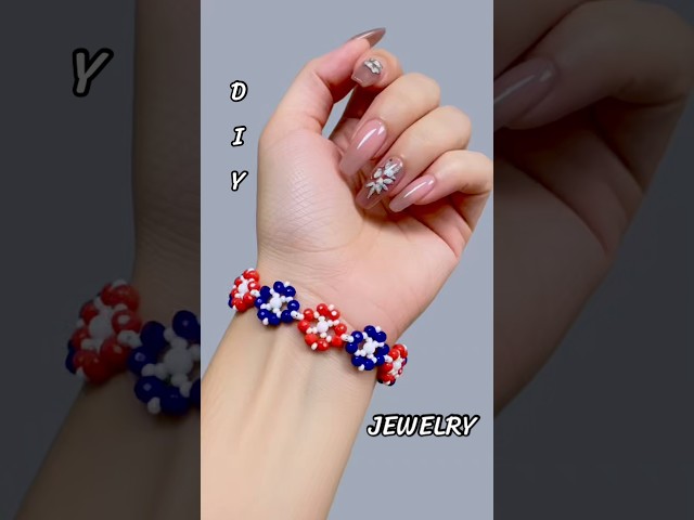 Easy beading tutorial for DIY bracelet & DIY necklace #beadedbracelet #beadednecklace #diyjewelry