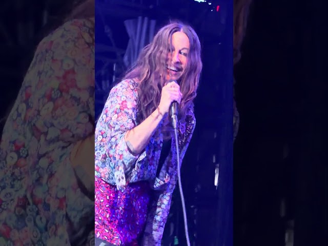Alanis sings Ironic! (Live in NYC, 10-3-26) (4K HDR, HQ Audio)